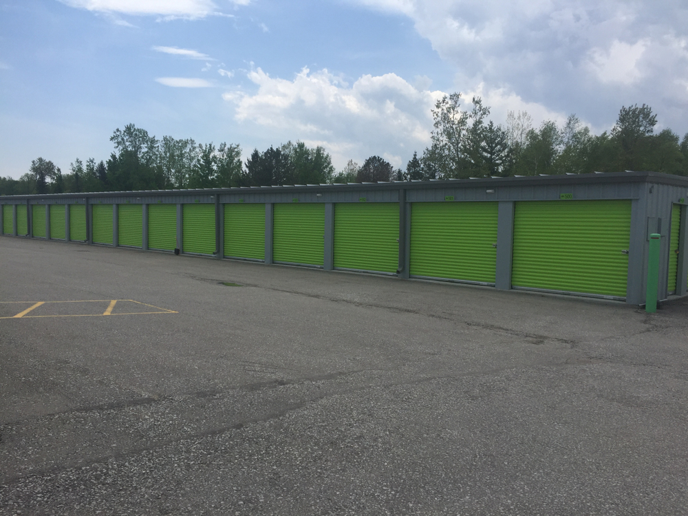 Storage Unit Auctions How to Bid on Items Extra Space Storage